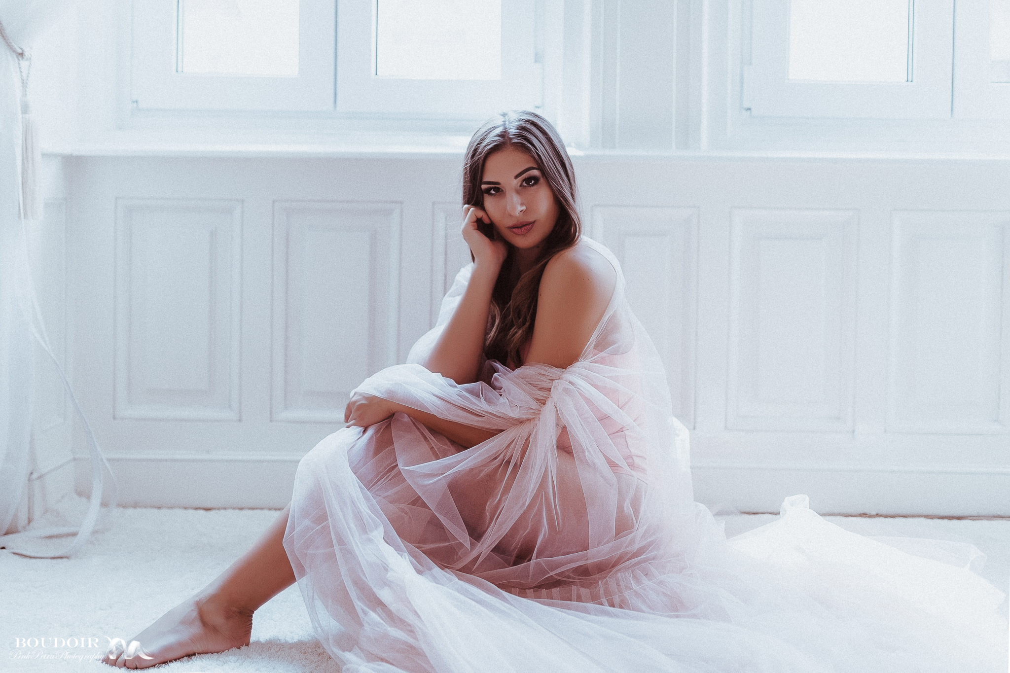 Boudoir (fehérneműs) fotózás női fotóssal szegedi fotóstúdióban