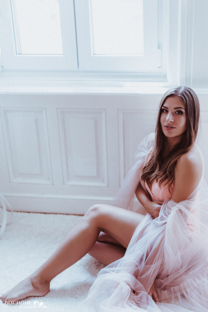 Boudoir (fehérneműs) fotózás női fotóssal szegedi fotóstúdióban